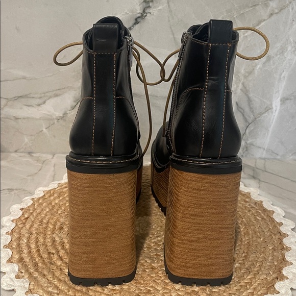 NWOT Dolls kill Current Mood Live Today Ankle Boots - Picture 4 of 7